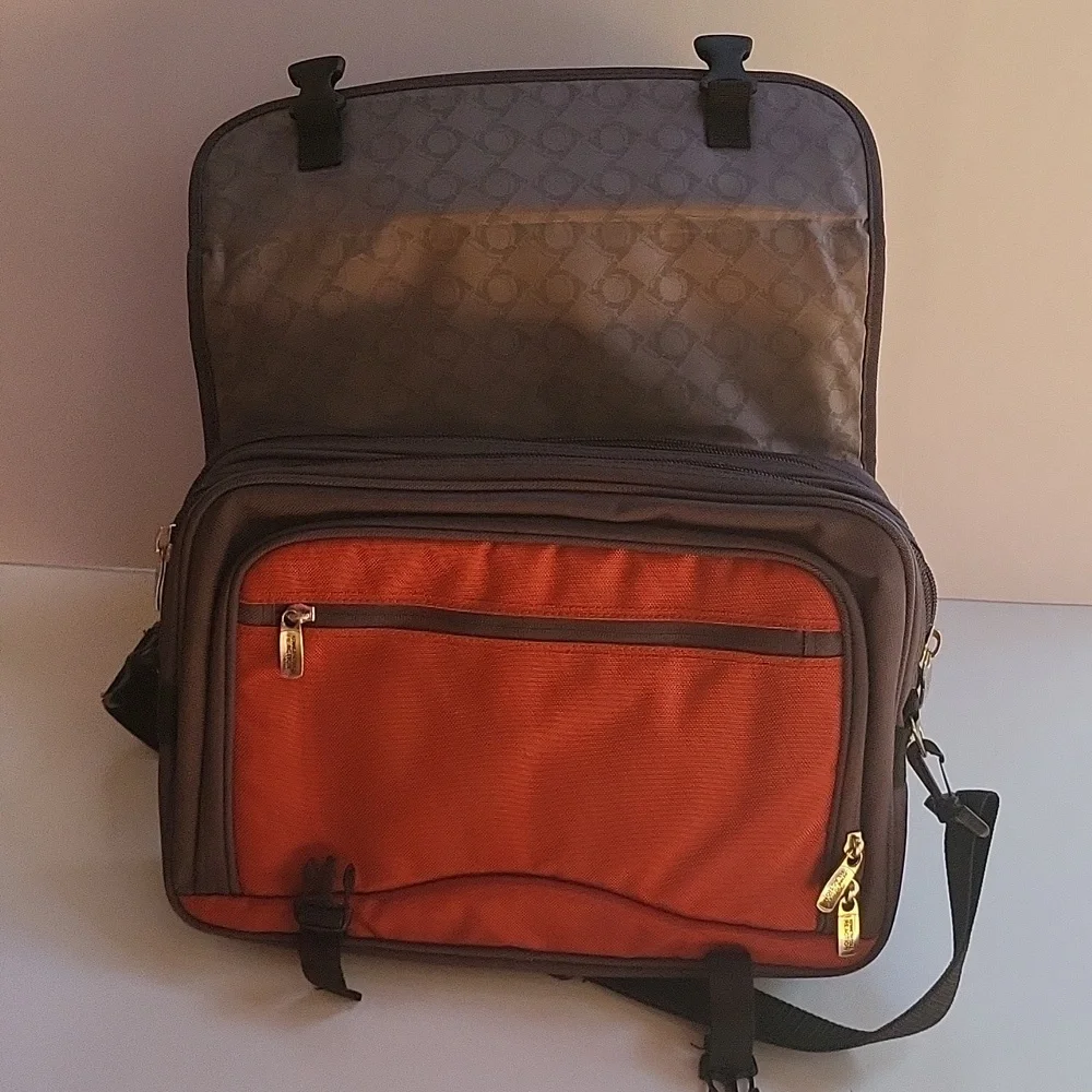 Kenneth Cole Reaction Carry On Trave Office Briefcase Business Bag